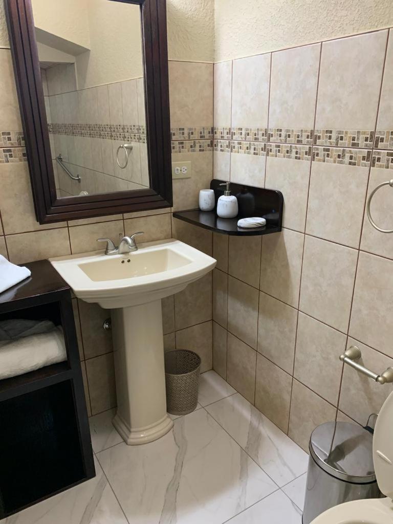 One South Place Hotel Belize City Dış mekan fotoğraf